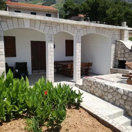 펜션 Seaside Holiday House Sveta Nedilja, Hvar - 17351 젤사